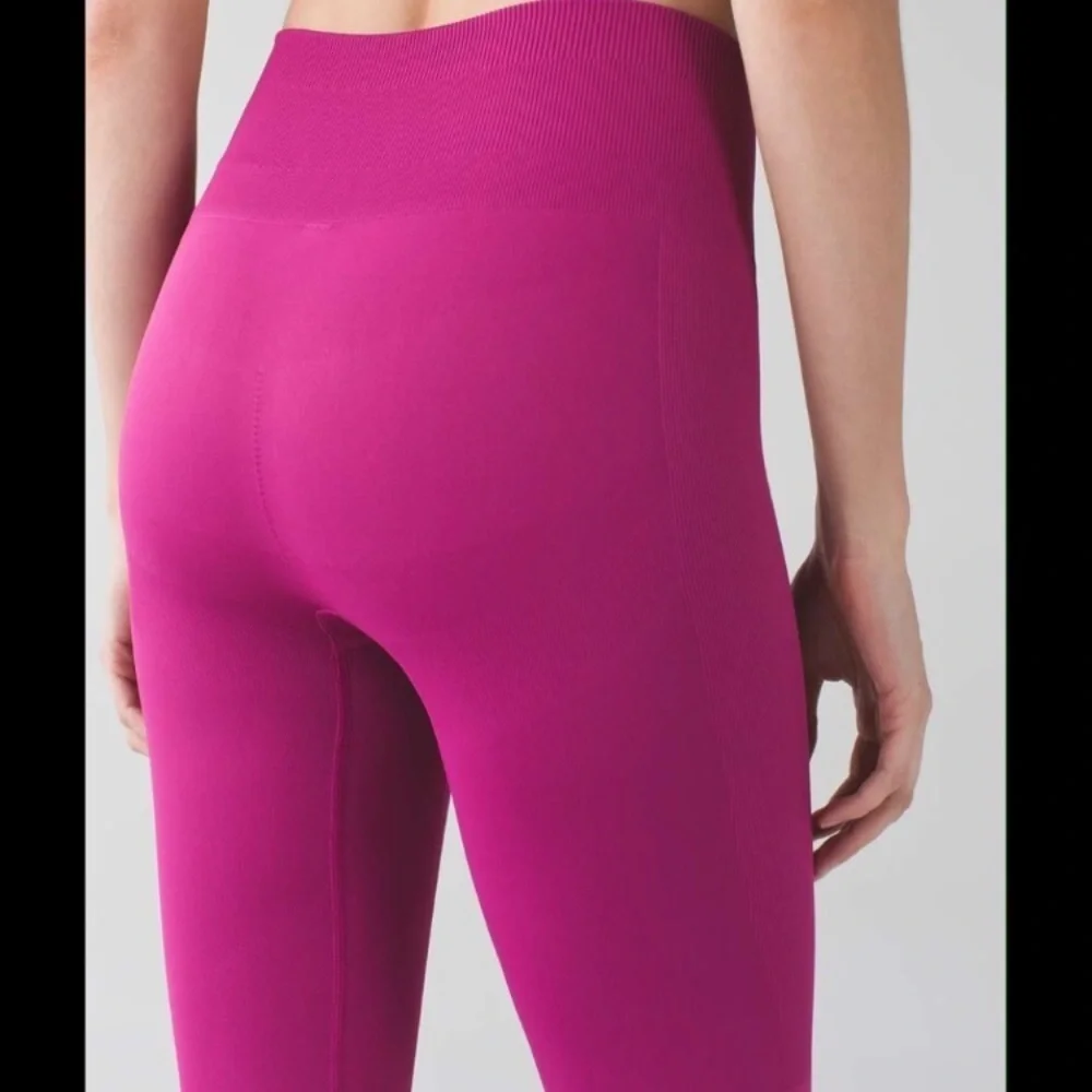 Lululemon Zone In Crop 9A.